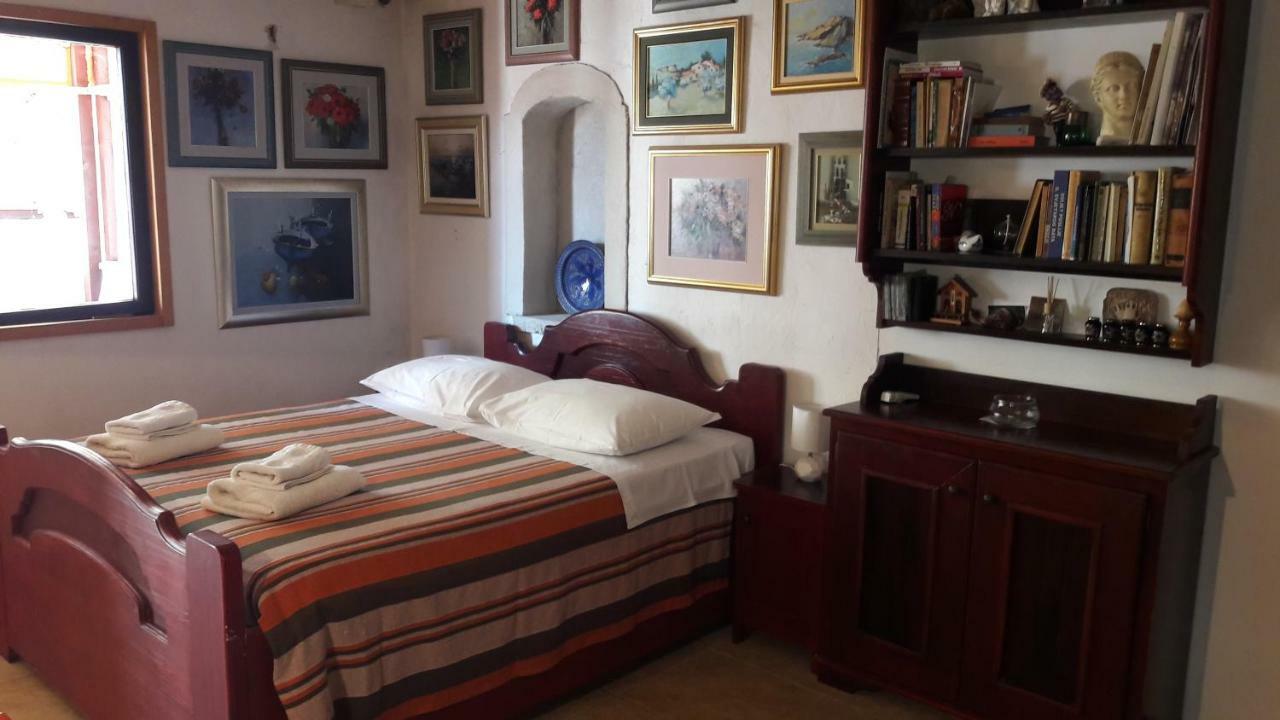 Apartments Picasso คอมีชา ภายนอก รูปภาพ